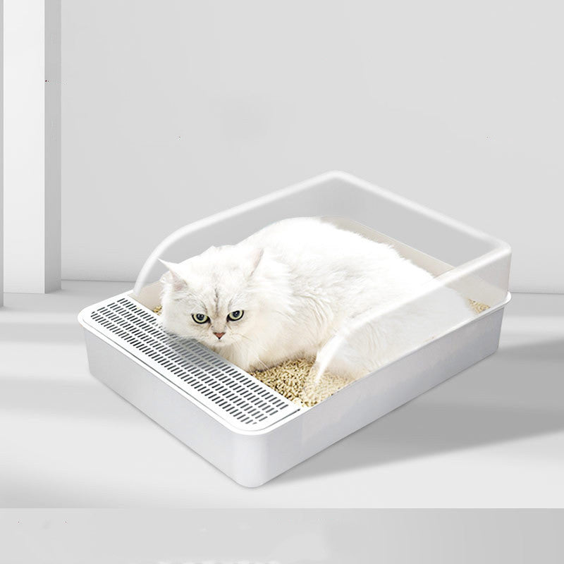 Semi-enclosed litter box. Comes with scoop