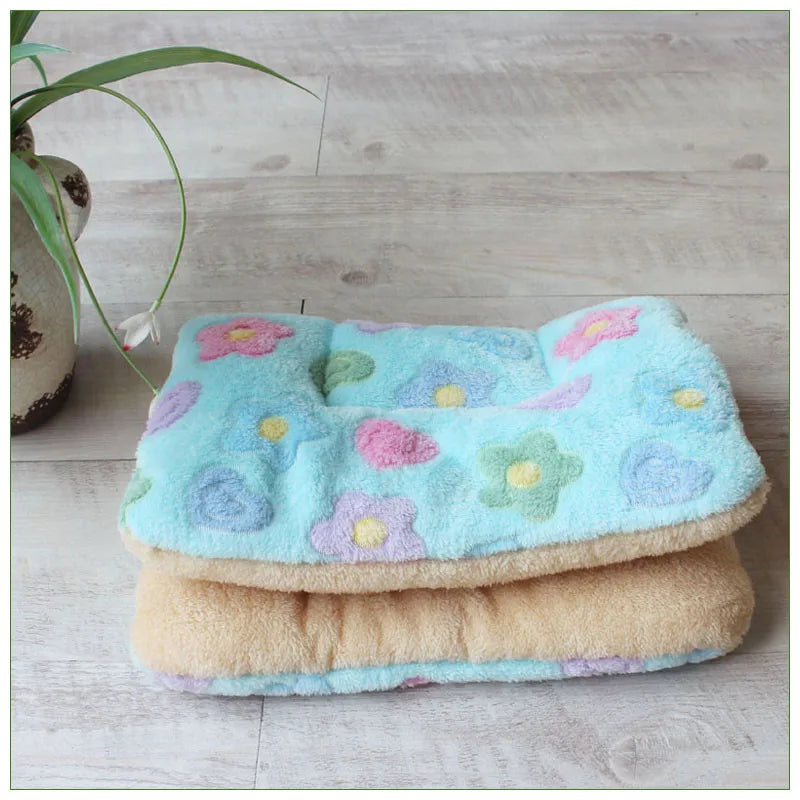 Warm Soft Fleece Pet Mat -Travel Mat Cat  Dog  Puppy Cushion -Pet Pad Dog Bed  - Size for Small And Large Dogs