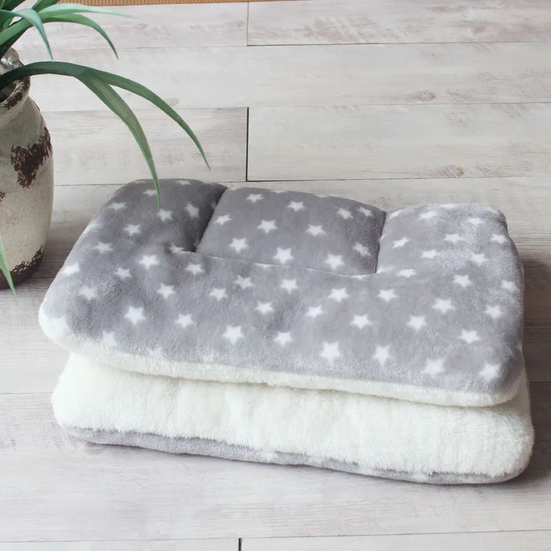 Warm Soft Fleece Pet Mat -Travel Mat Cat  Dog  Puppy Cushion -Pet Pad Dog Bed  - Size for Small And Large Dogs