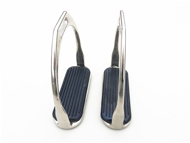 Electroplating Stirrup Silver - Equestrian Supplies.