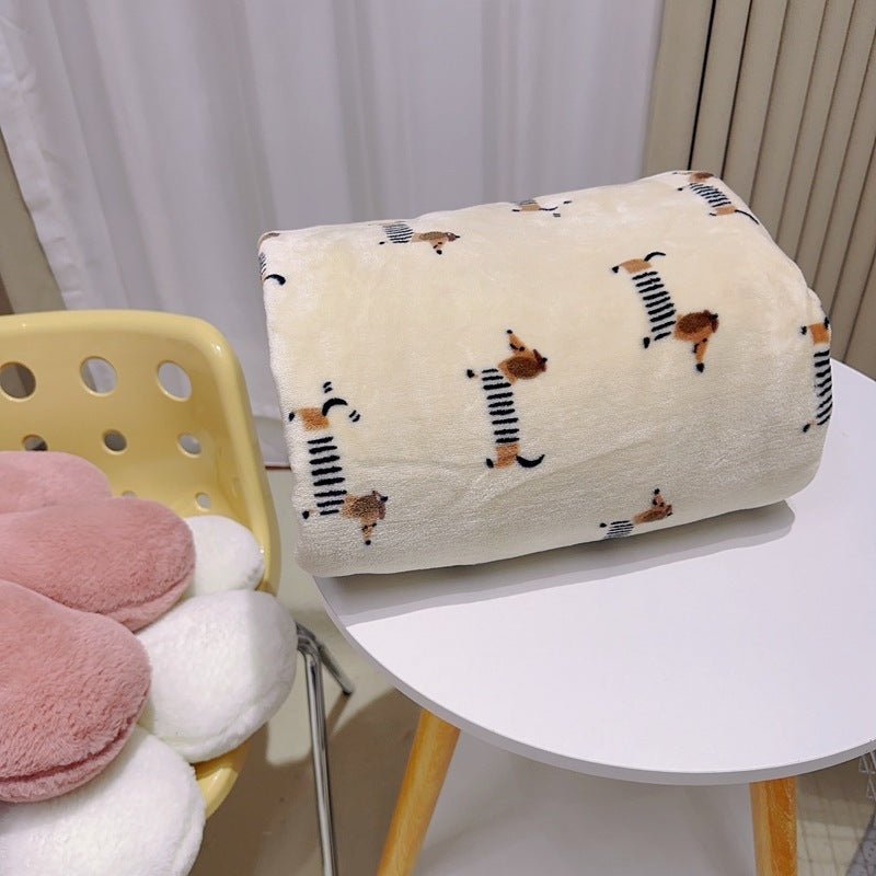 Cartoon Sausage Dog Thickened Flannel Casual Blanket - PetsDzign