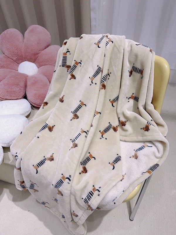 Cartoon Sausage Dog Thickened Flannel Casual Blanket - PetsDzign