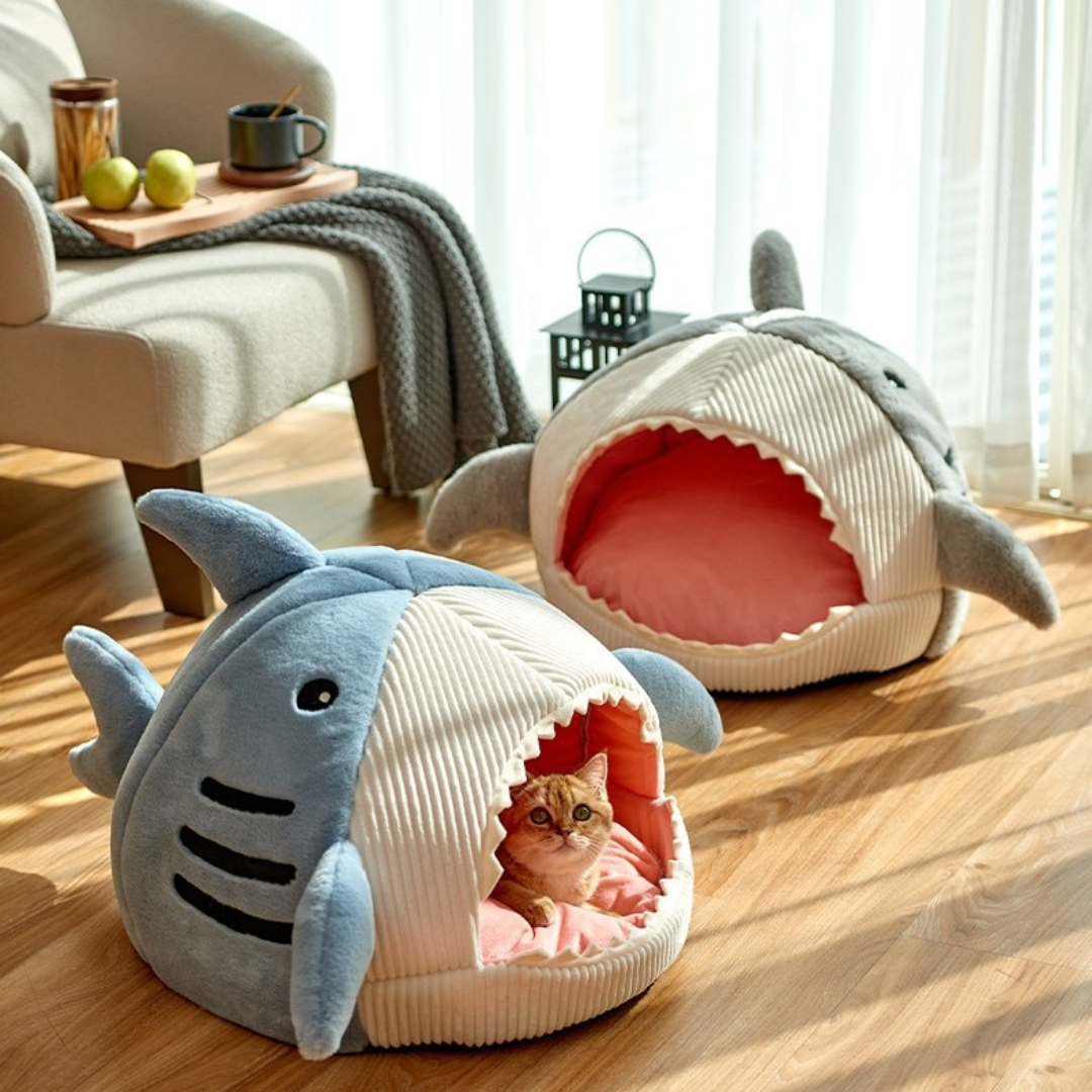 The Shark Pet Bed - For cats - Comes in two different colours- Ocean Bliss- Cozy comfort.